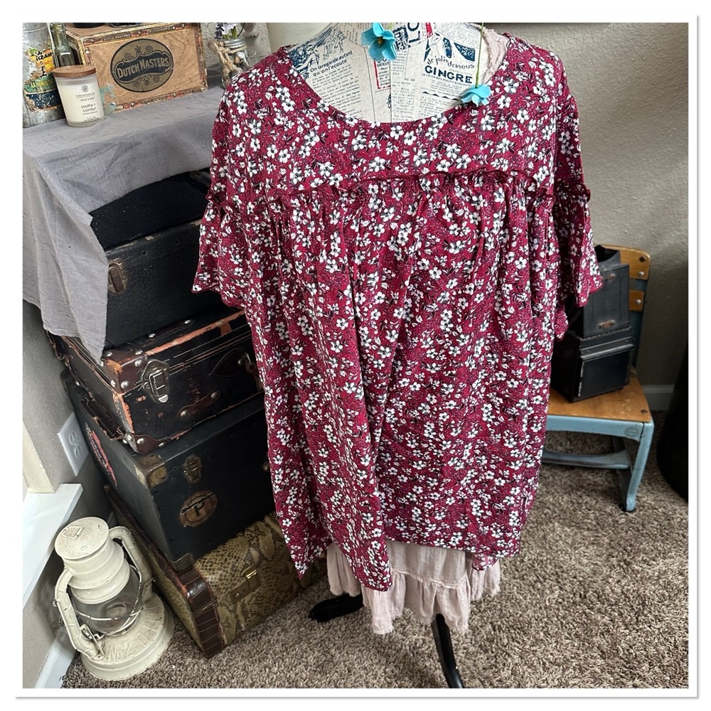NWT-Cranberry & Floral Top. Gorgeous Colors! Lightweight! - Picture 4 of 10